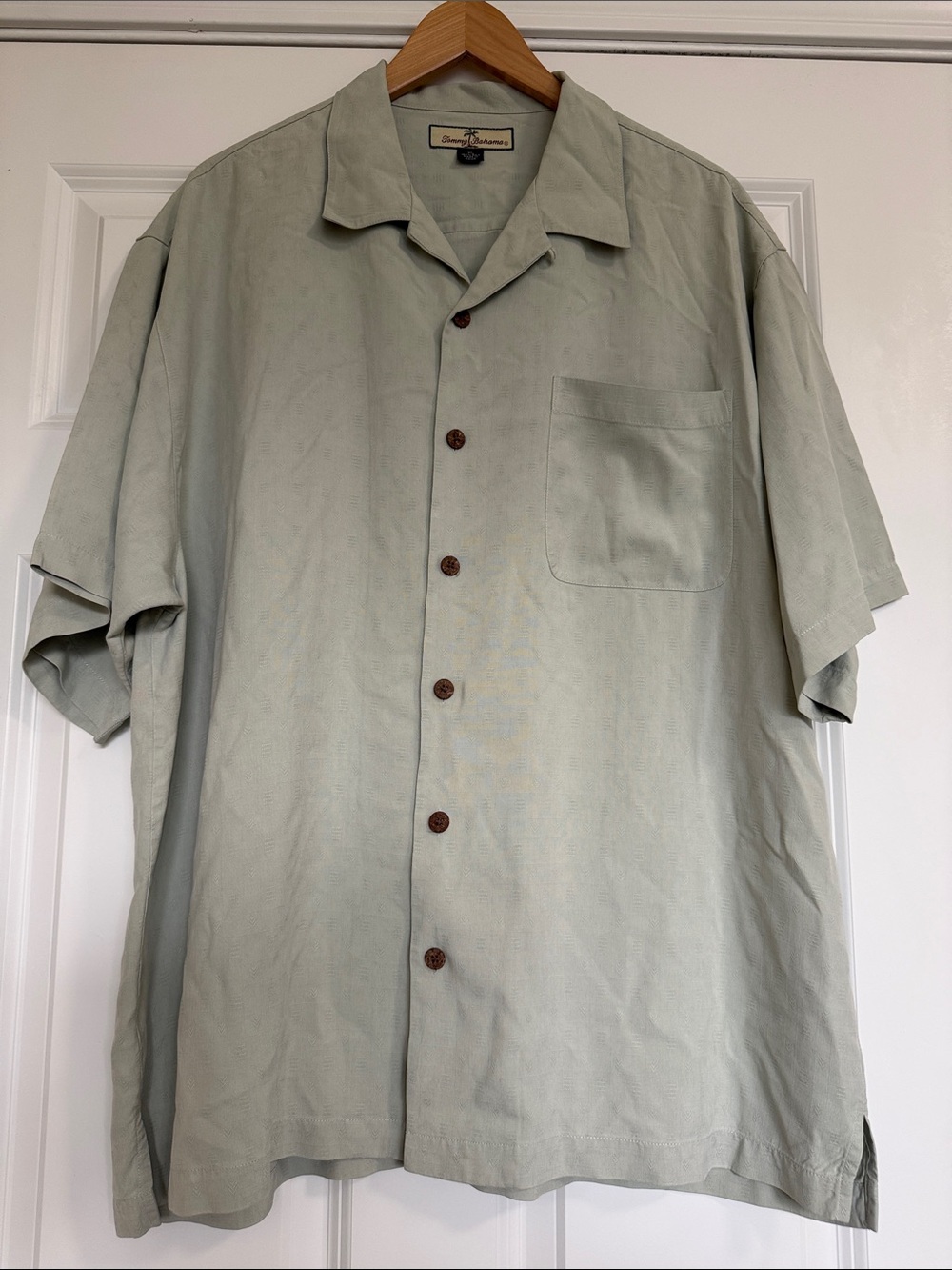 Tommy Bahama Silk Button Up Camp Shirt XL Mens Vintage Green Short Sleeve Button